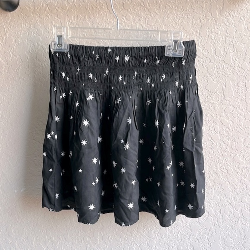 NWOT. Free Assembly Skirt